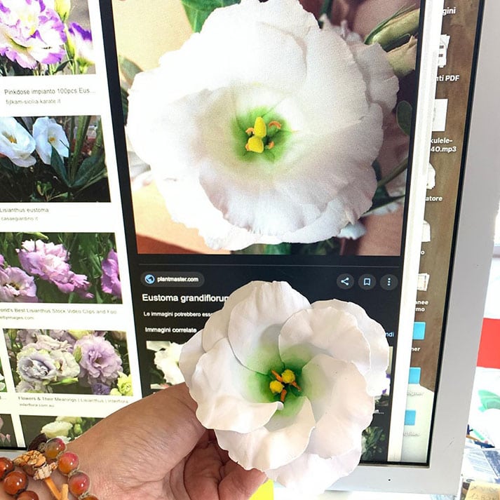 Lisianthus fatto a mano