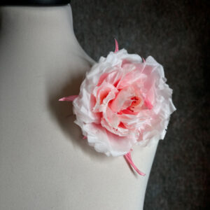 Rosa spilla in seta di organza-4