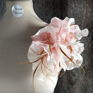 Spilla Grande Fiore Seta Organza Fatta a Mano