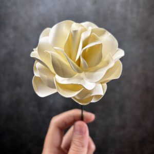 Fiori Carta Rosa Stilizzata