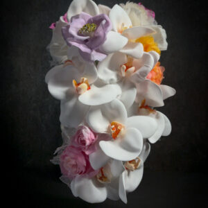 Bouquet a cascata orchidee, fiori di seta e fiori di carta-11
