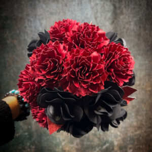 bouquet dark_rock_fiori di carta- realizzata a mano da Jessica Ciaffarini di Unusual Bouquet!