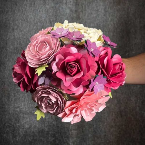 Bouquet fiori di carta tonalità del rosa